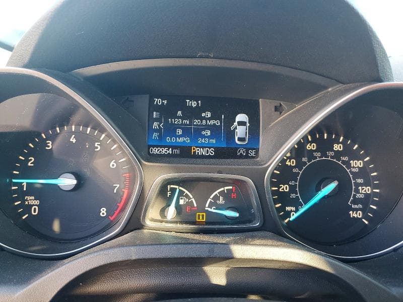 2017 FORD ESCAPE SE 9