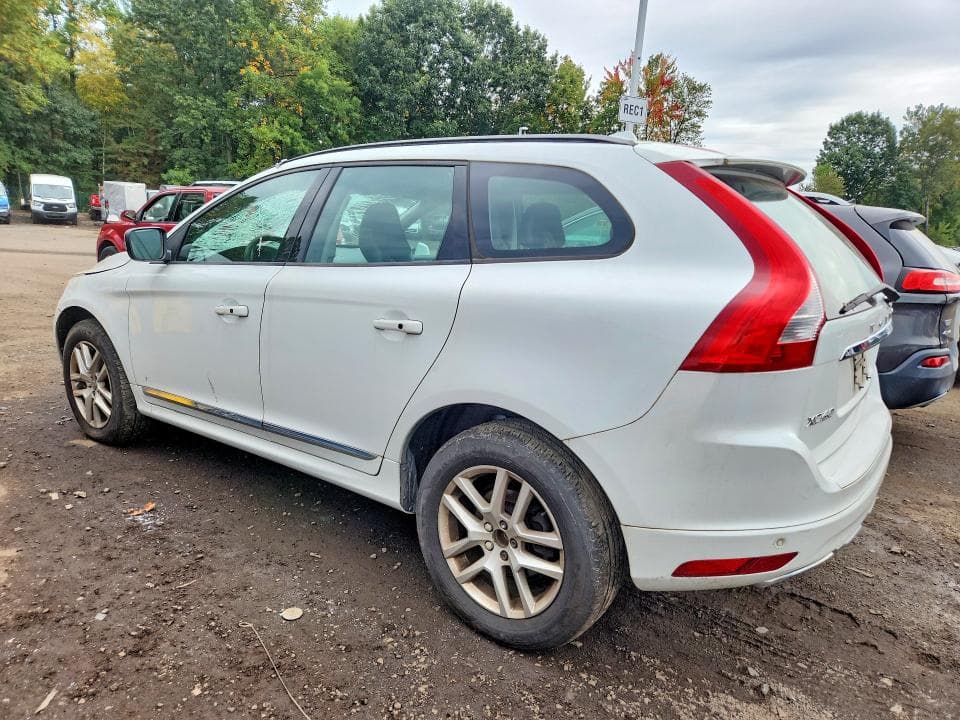2017 VOLVO XC60 T5 2