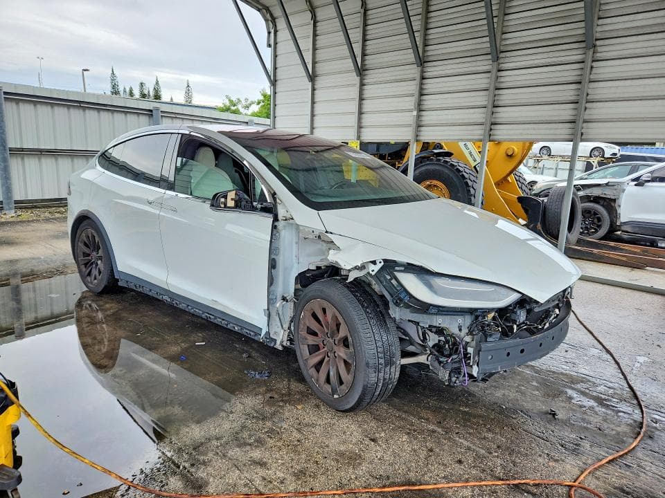 2021 TESLA MODEL X 4