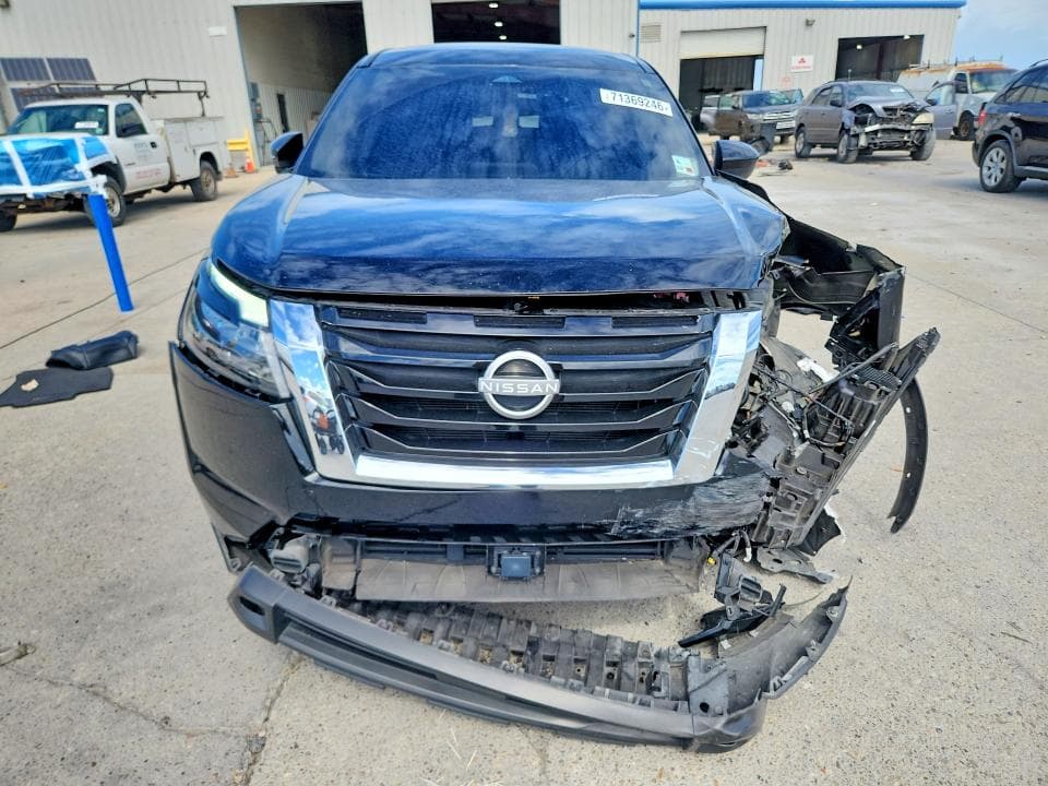 2024 NISSAN PATHFINDER S 5
