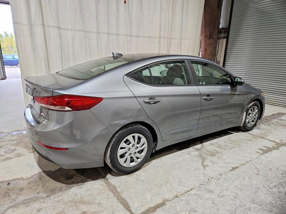 2017 HYUNDAI ELANTRA SE 3
