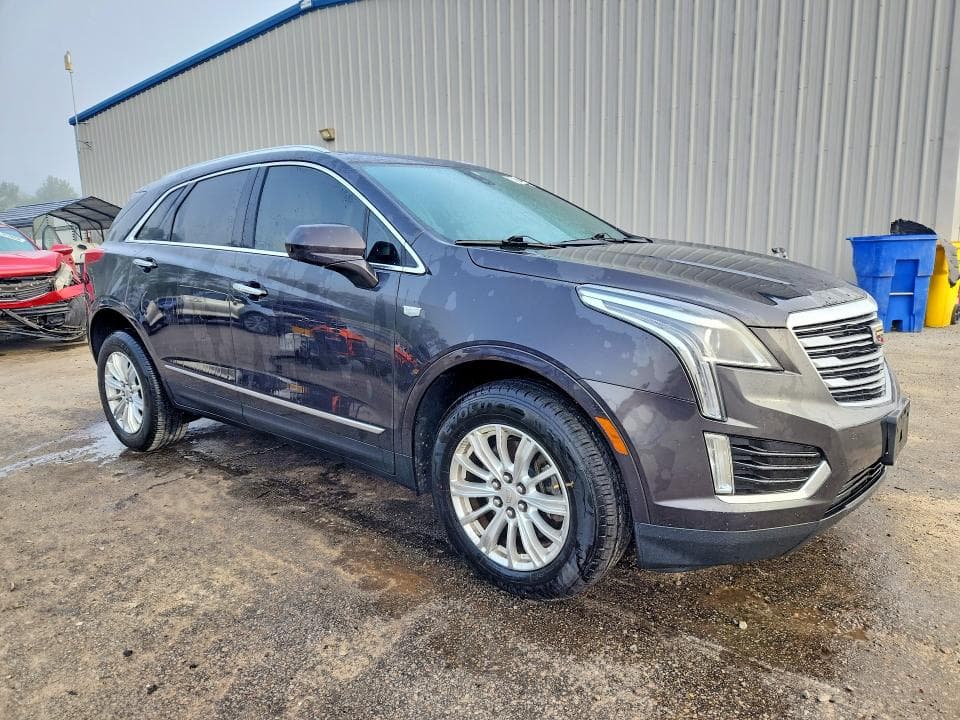 2017 CADILLAC XT5 4