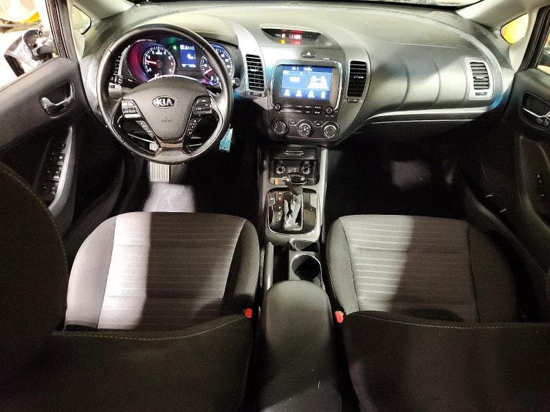 2017 KIA FORTE S 8
