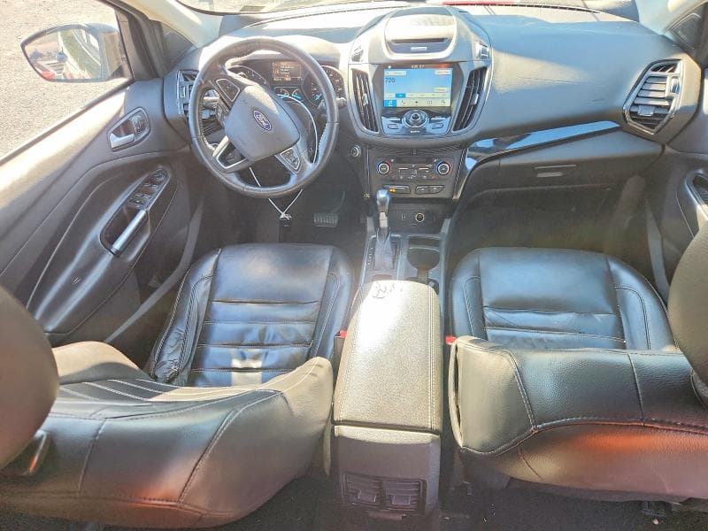 2017 FORD ESCAPE TITANIUM 8