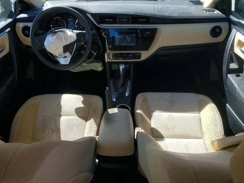 2017 TOYOTA COROLLA LE 8