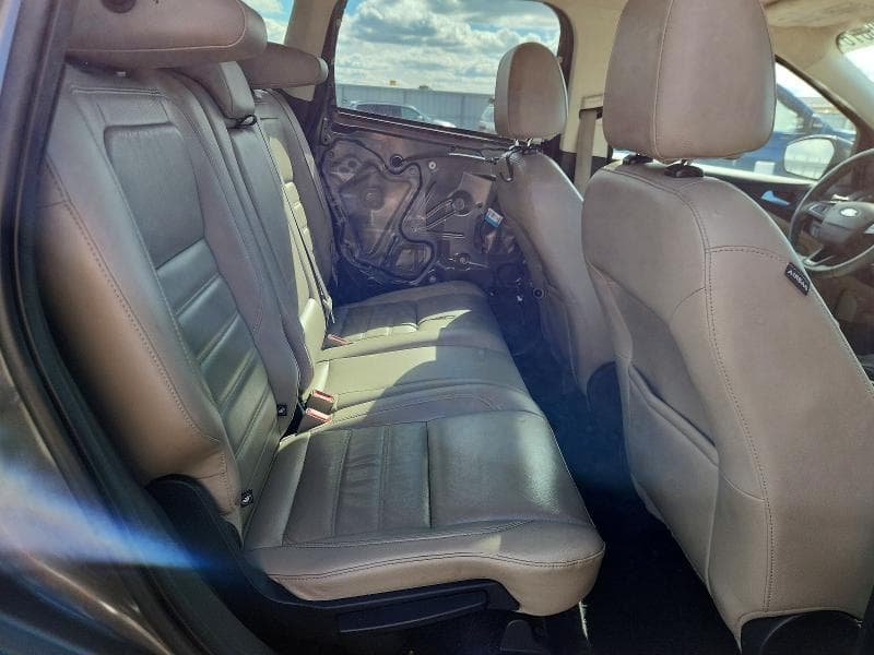 2017 FORD ESCAPE SE 11