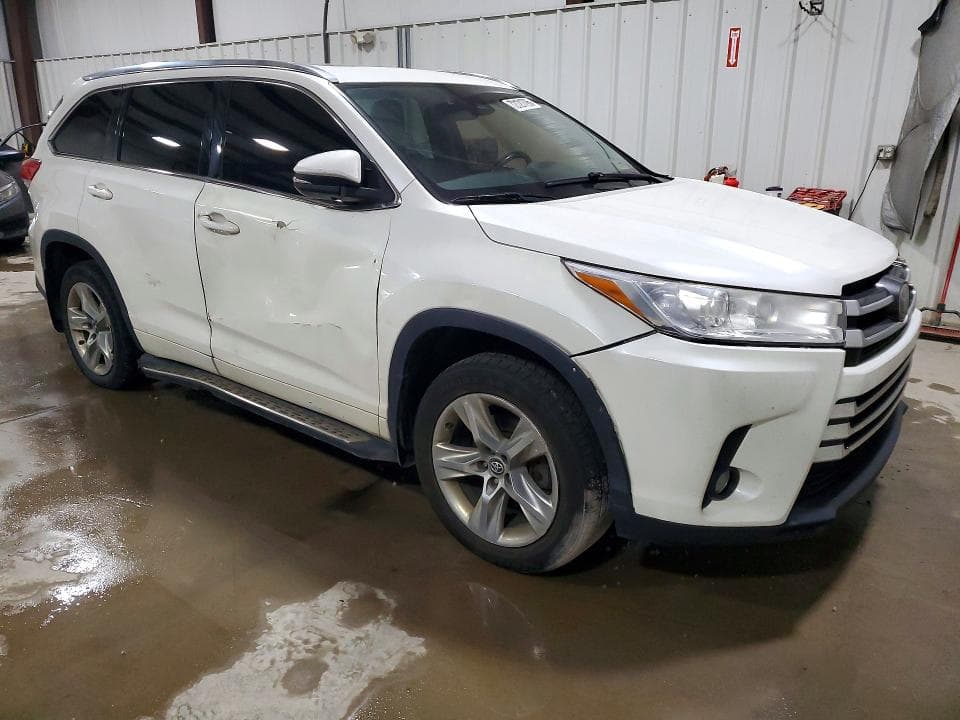 2017 TOYOTA HIGHLANDER LIMITED 4