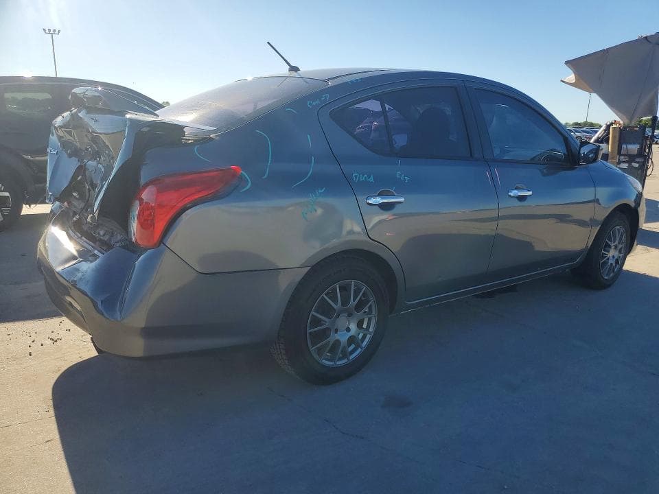 2019 NISSAN VERSA SV 3