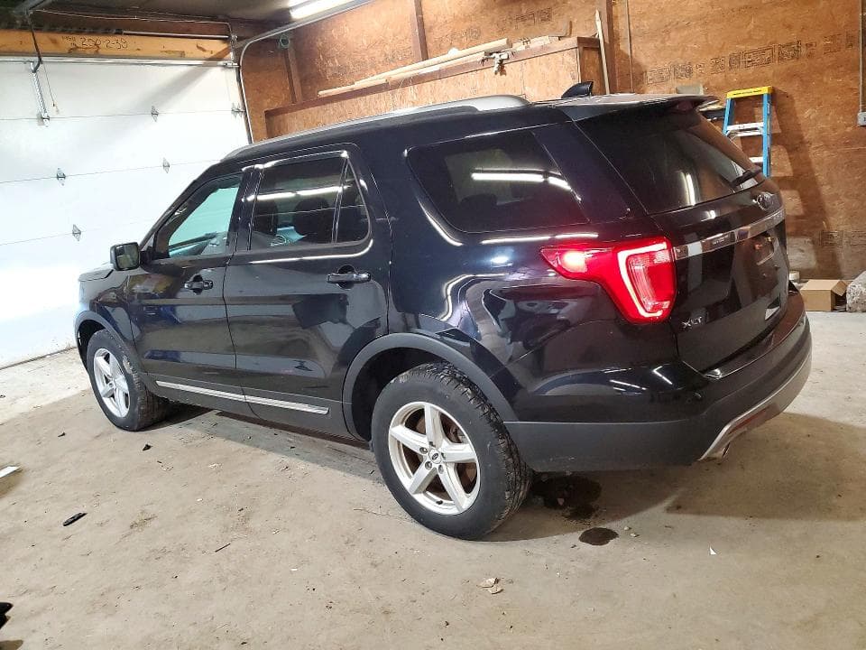 2017 FORD EXPLORER XLT 2