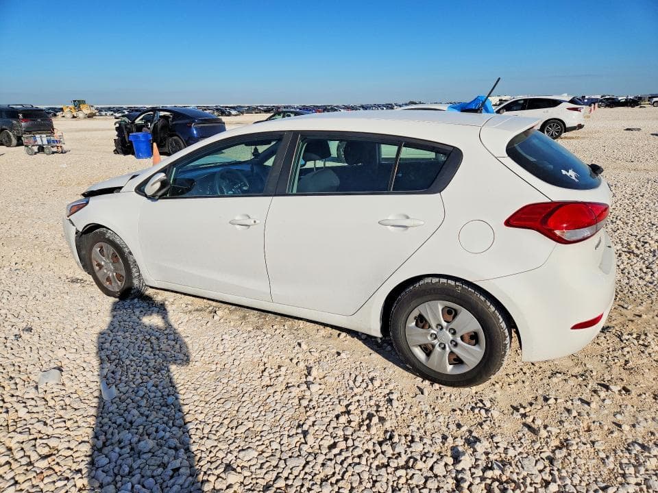 2017 KIA FORTE5 LX 2