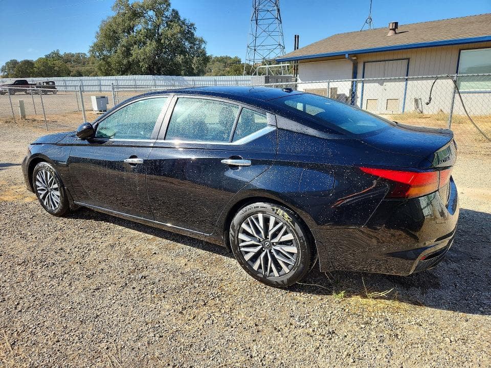 2024 NISSAN ALTIMA SV 2