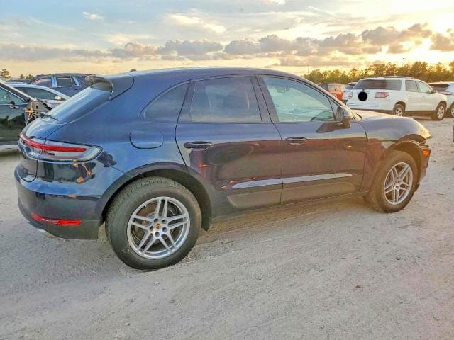 2021 PORSCHE MACAN 3