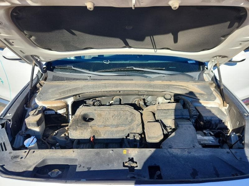 2019 HYUNDAI SANTA FE SE 11