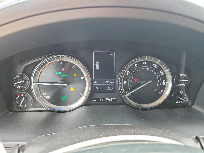 2017 LEXUS LX 570 9