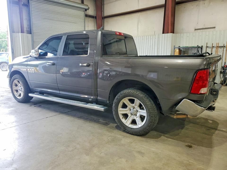 2018 RAM 1500 SLT 2