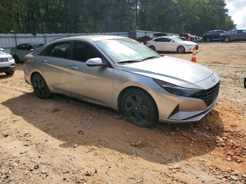 2021 HYUNDAI ELANTRA SEL 4