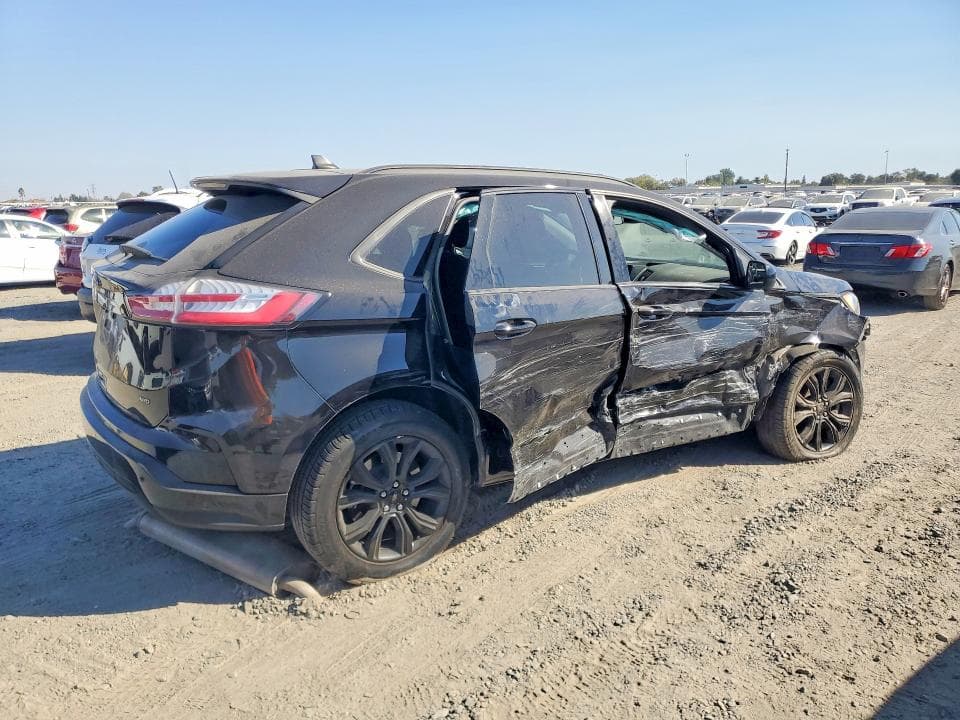 2022 FORD EDGE SE 3