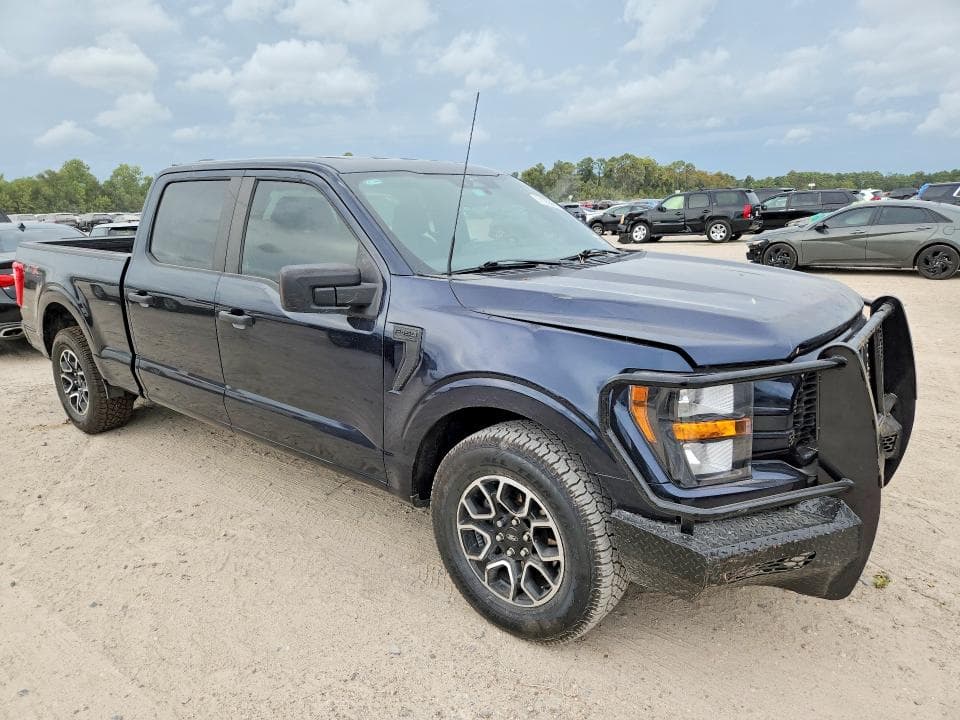 2023 FORD F150 SUPERCREW 4