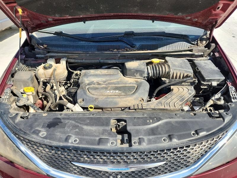 2017 CHRYSLER PACIFICA TOURING 12