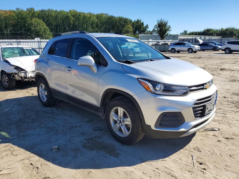 2020 CHEVROLET TRAX 1LT 4