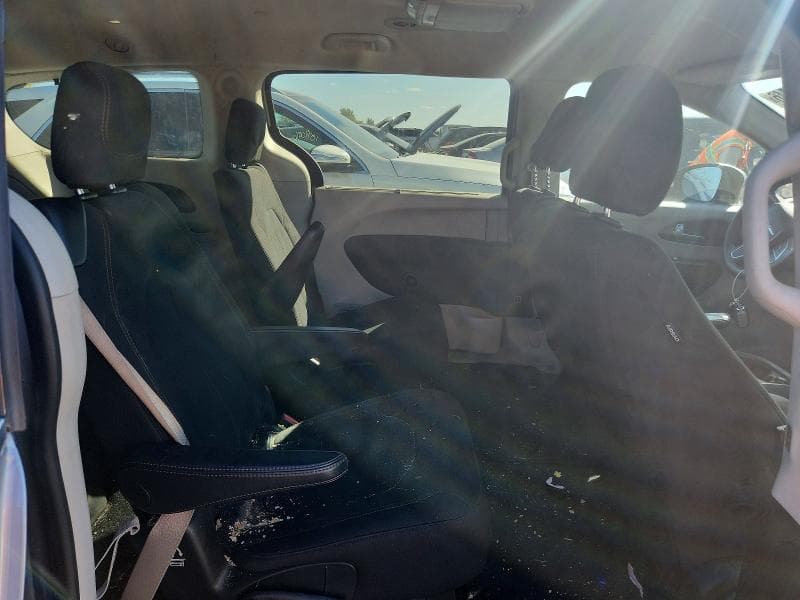 2017 CHRYSLER PACIFICA TOURING L 10