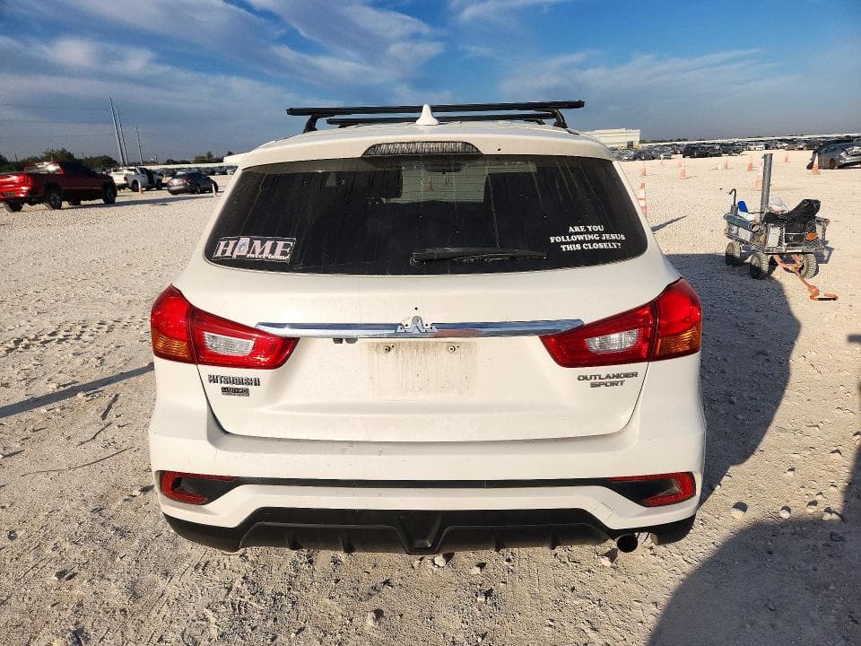 2018 MITSUBISHI OUTLANDER 6
