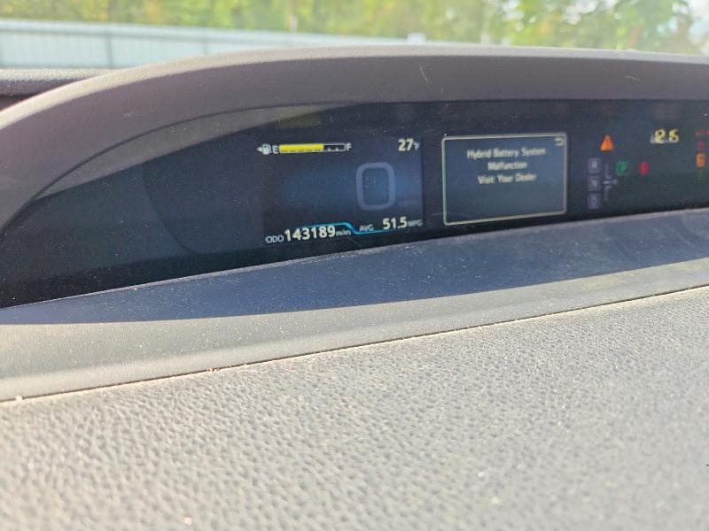 2017 TOYOTA PRIUS FOUR 9