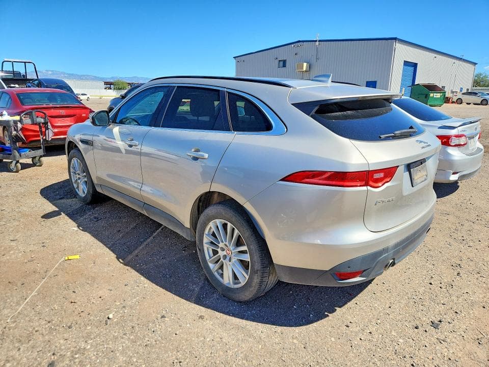 2017 JAGUAR F-PACE PRESTIGE 2