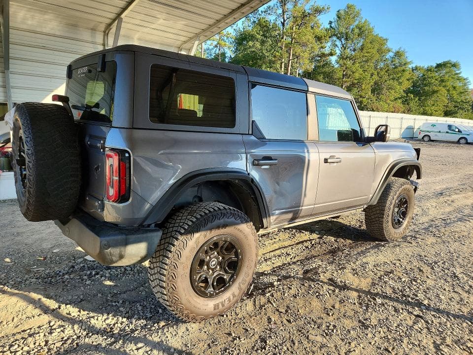 2023 FORD BRONCO BASE 3