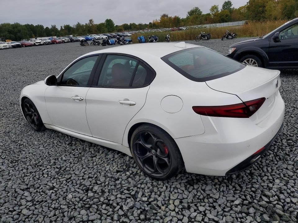 2018 ALFA ROMEO GIULIA TI 2