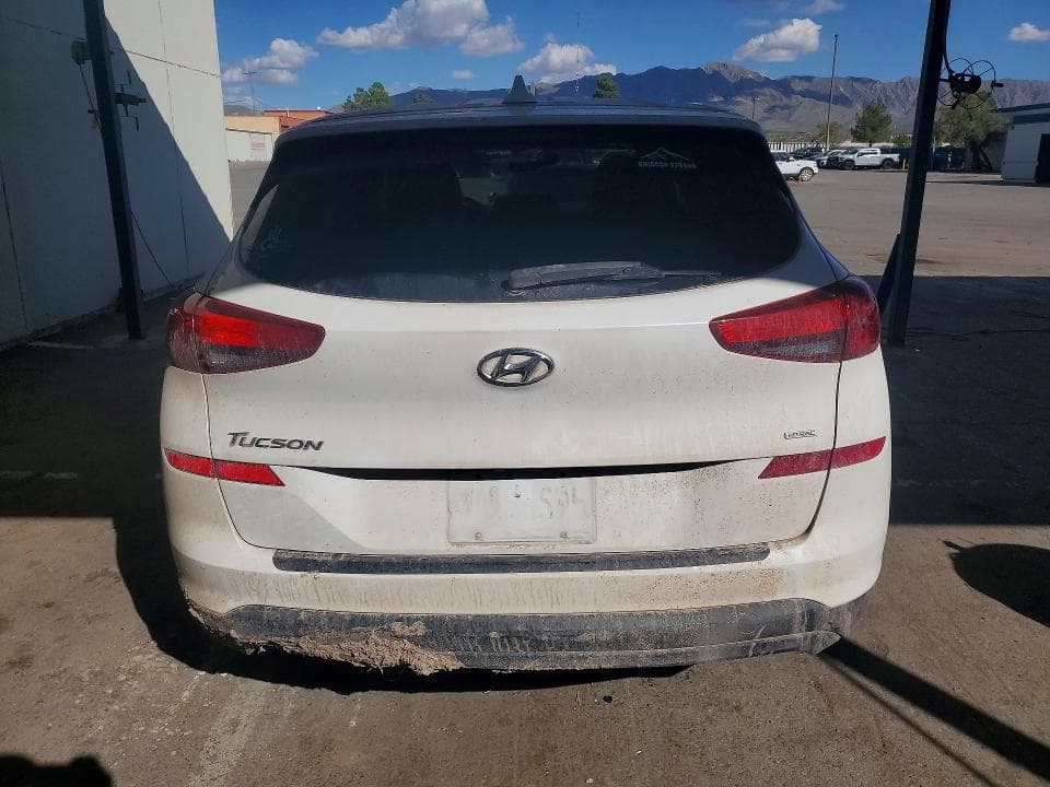 2020 HYUNDAI 4DR 6
