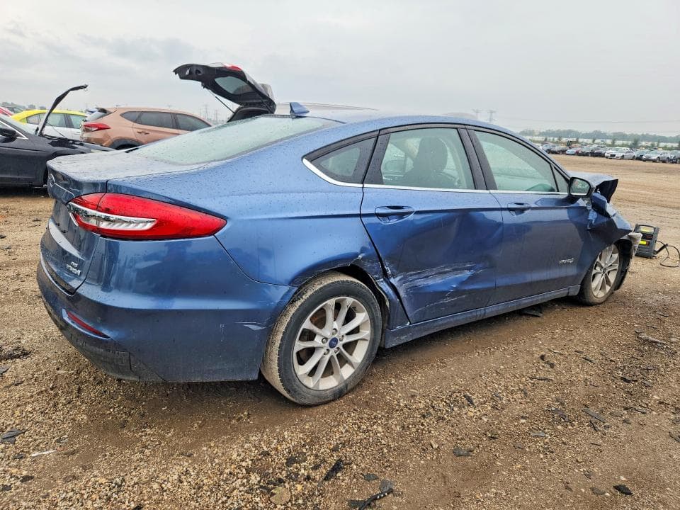 2019 FORD FUSION SE 3