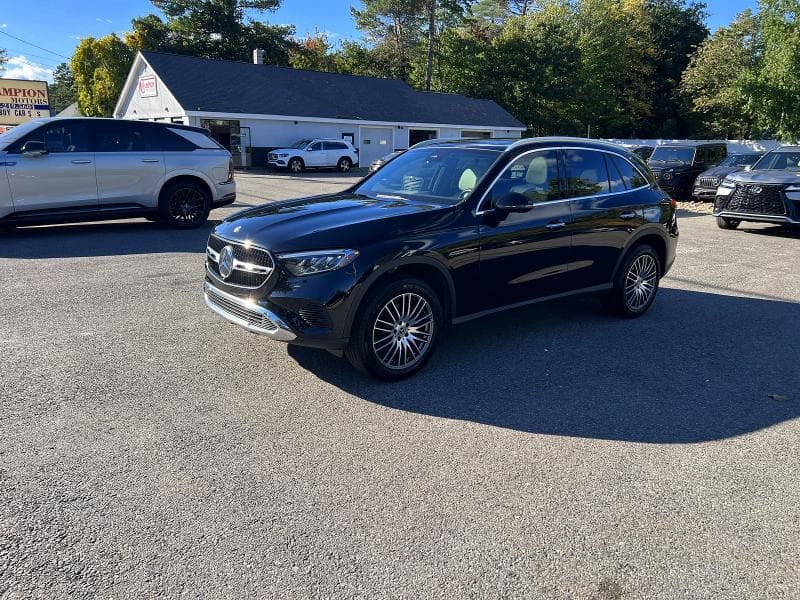 2024 MERCEDES-BENZ GLC 300