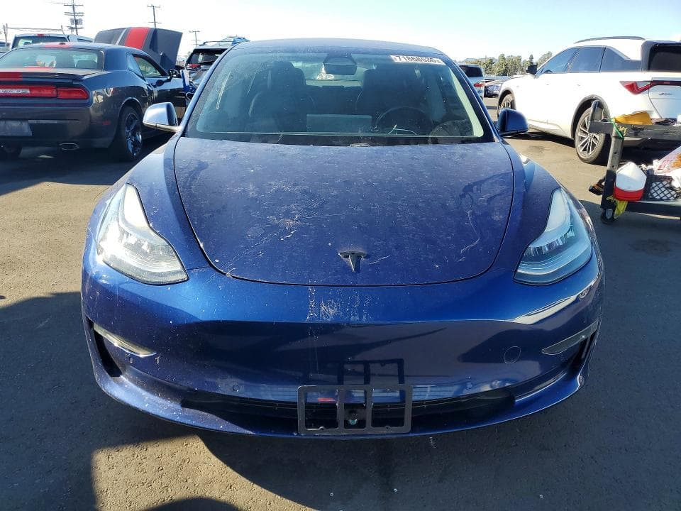 2018 TESLA MODEL 3 5