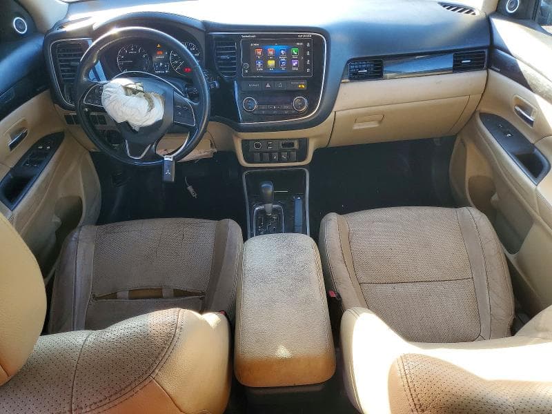 2018 MITSUBISHI OUTLANDER SE 8