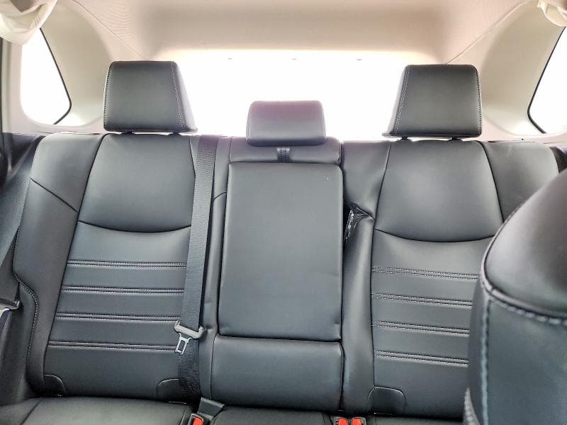 2019 TOYOTA RAV4 LIMITED 10