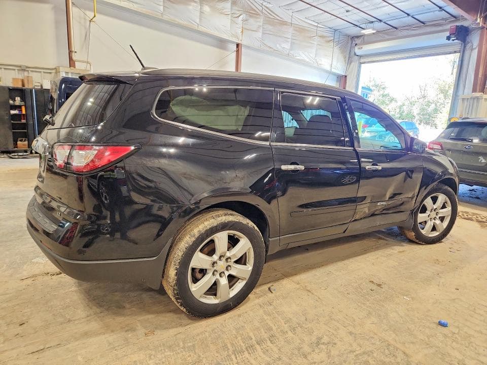 2017 CHEVROLET TRAVERSE LT 3
