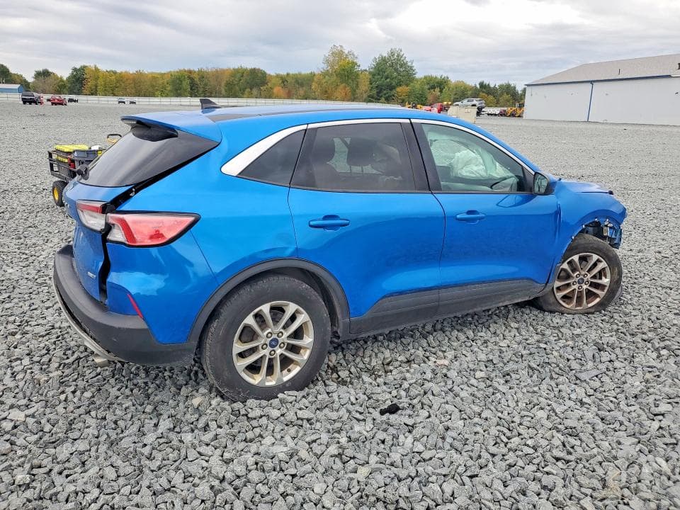 2020 FORD ESCAPE SE 3