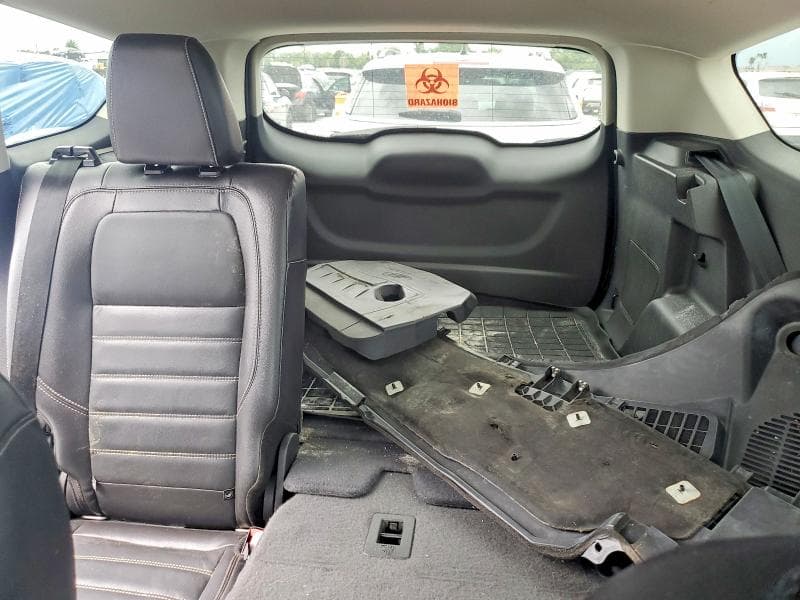 2017 FORD ESCAPE TITANIUM 10
