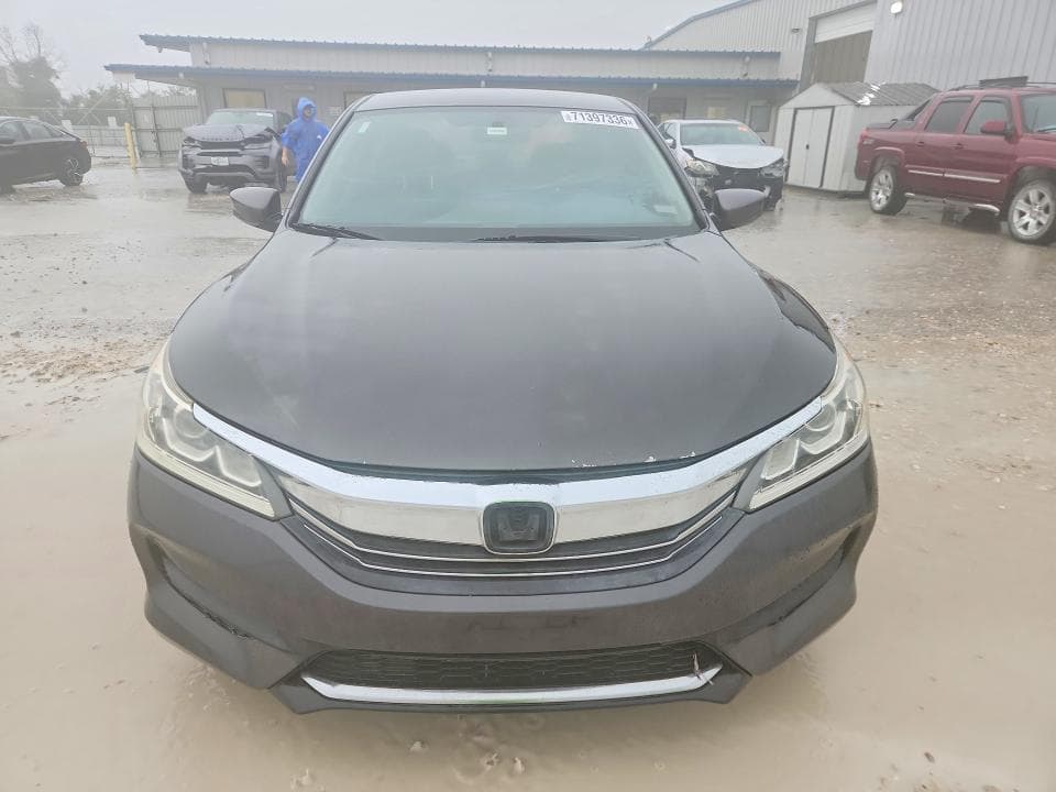 2017 HONDA ACCORD LX 5