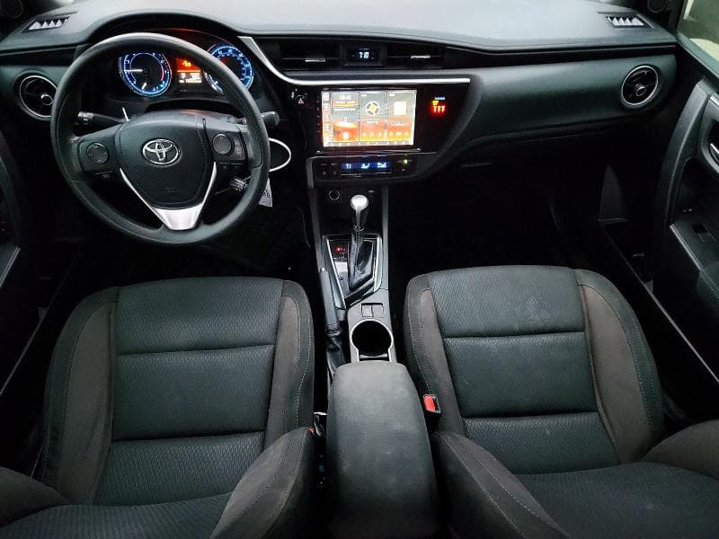 2018 TOYOTA COROLLA LE 8
