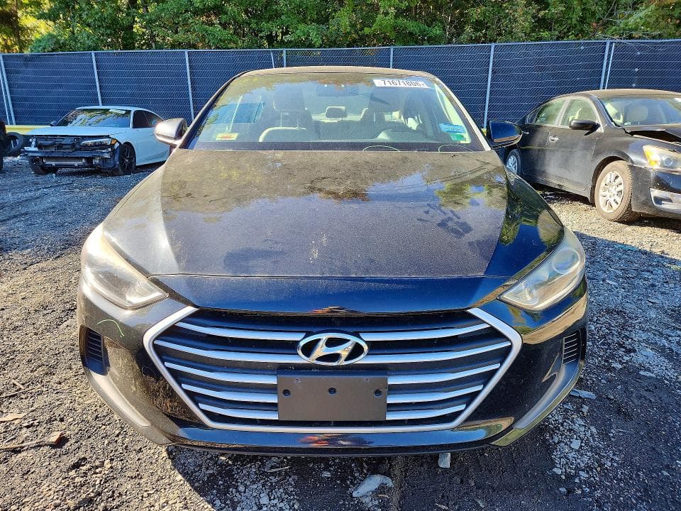 2017 HYUNDAI ELANTRA SE 5