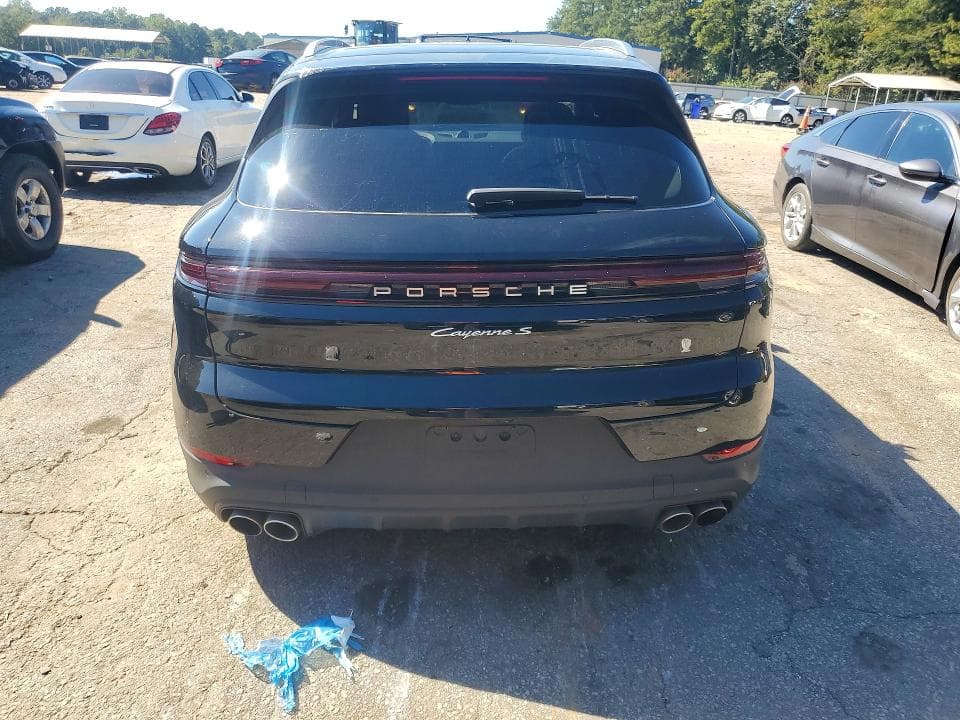2026 PORSCHE CAYENNE SE HYBRID 6