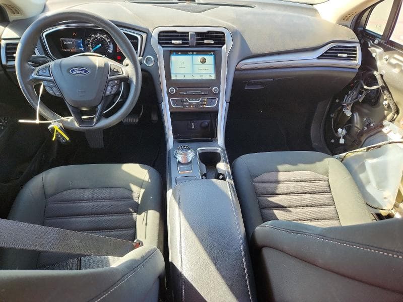 2017 FORD FUSION SE 8