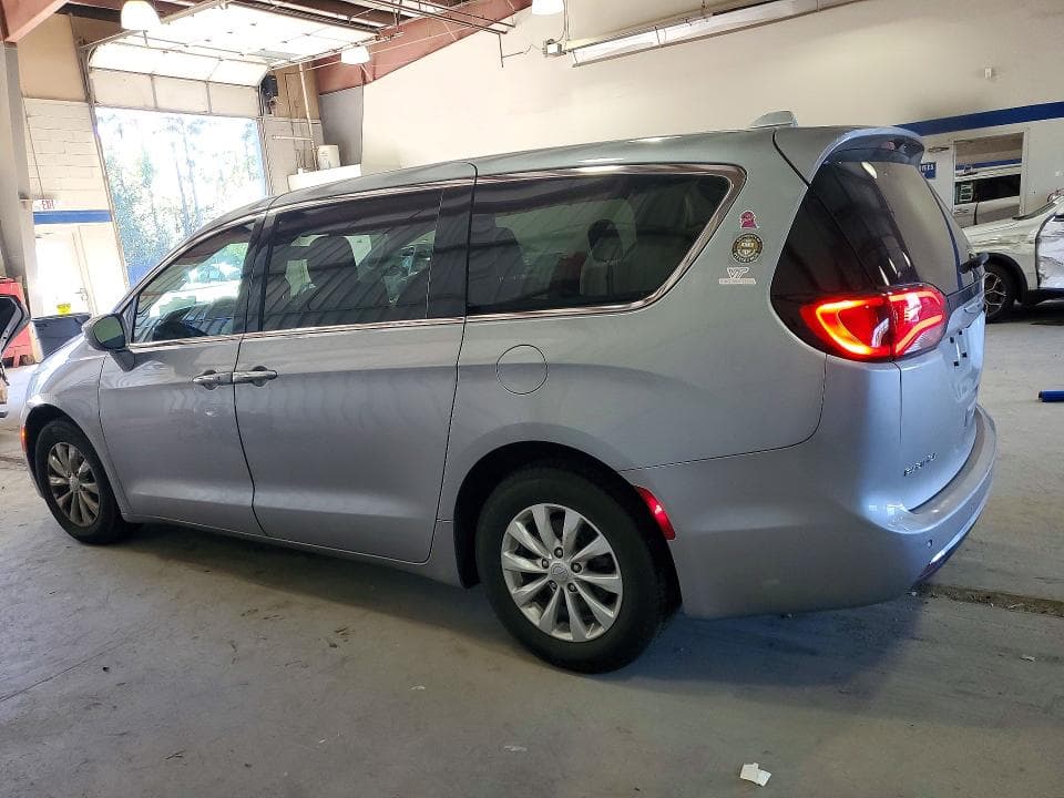 2019 CHRYSLER PACIFICA TOURING PLUS 2