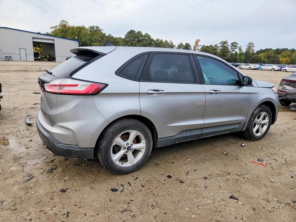 2020 FORD EDGE SE 3