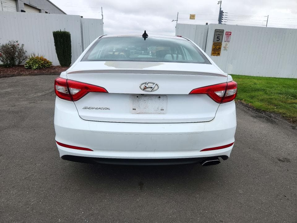 2017 HYUNDAI SONATA SE 6