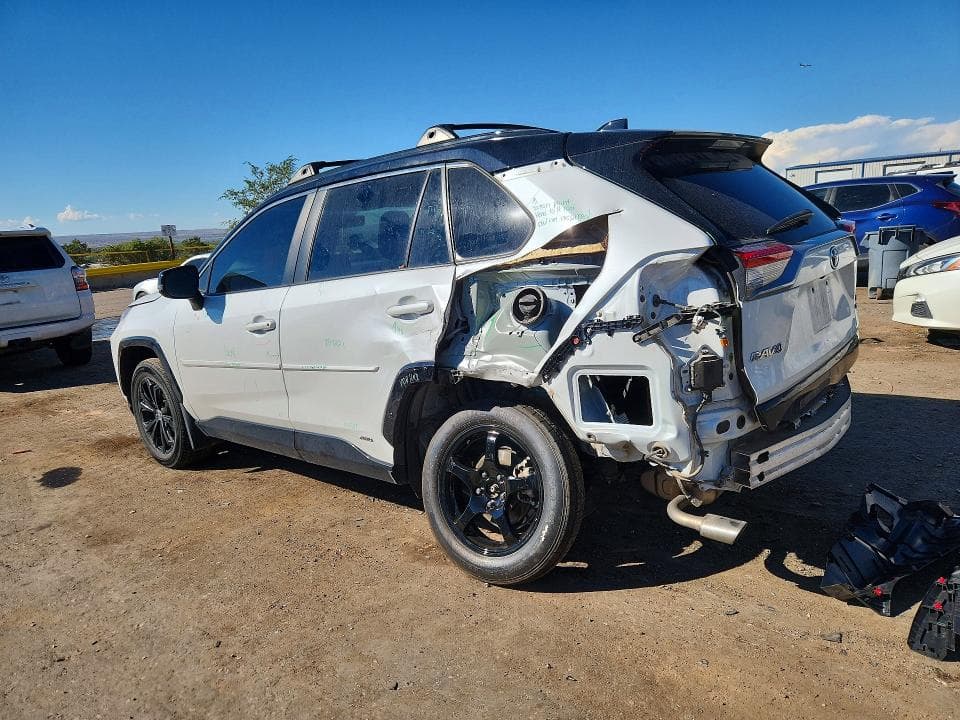 2023 TOYOTA RAV4 XSE 2