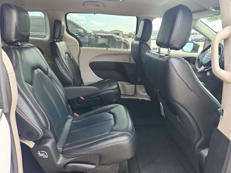 2024 CHRYSLER PACIFICA TOURING L 11