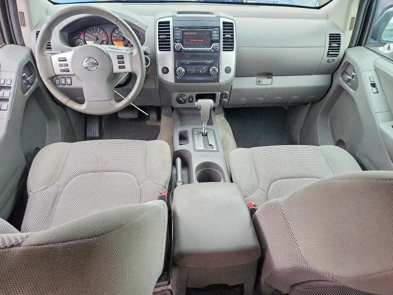 2017 NISSAN FRONTIER SV 8